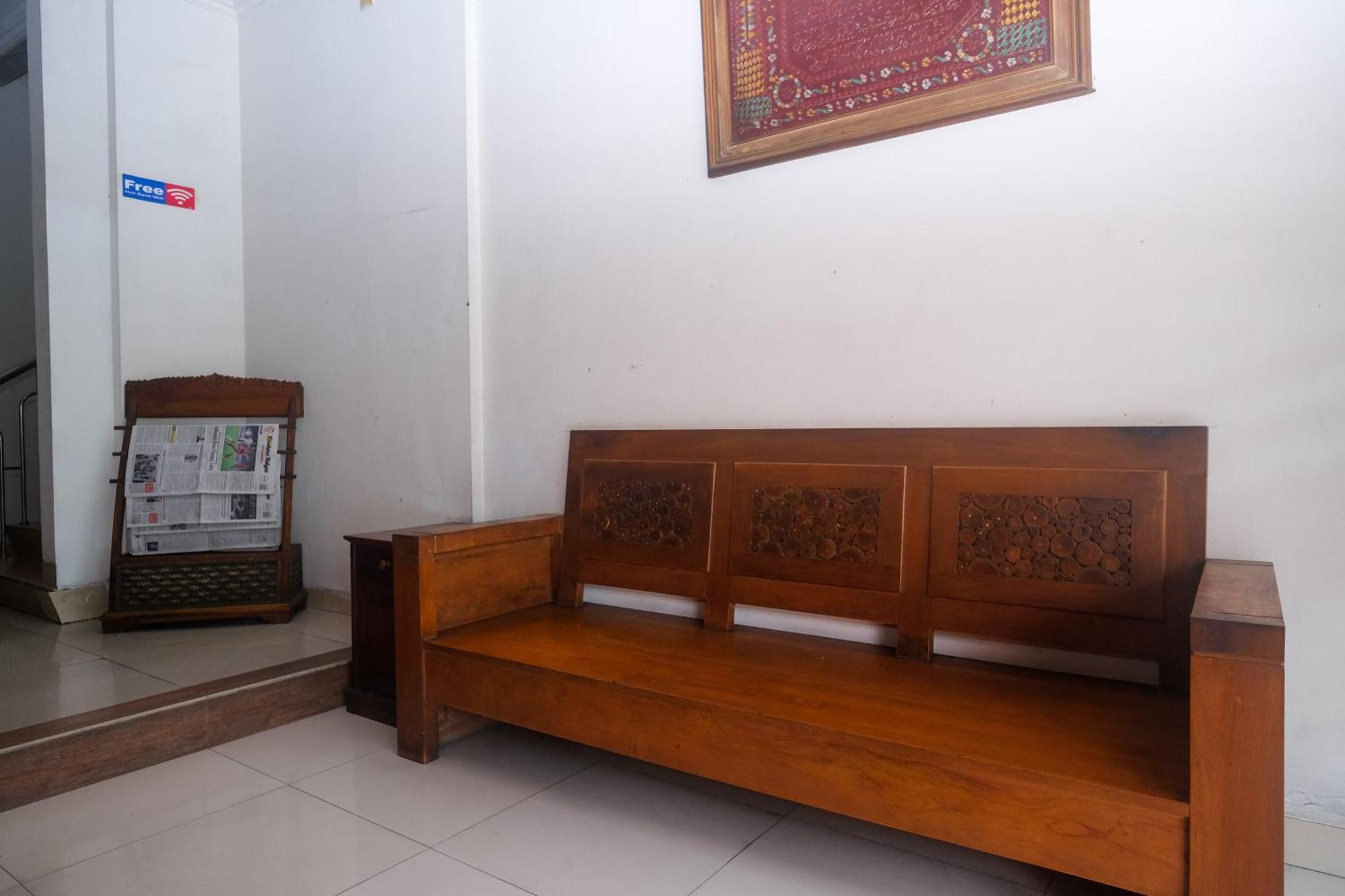 Urbanview Hotel Pondok Anggun Yogyakarta By Reddoorz Maguwo Extérieur photo