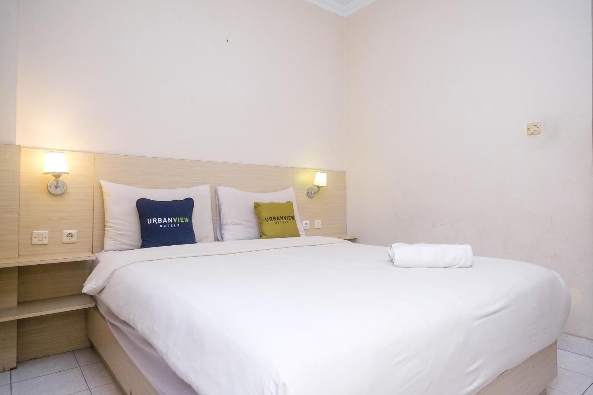 Urbanview Hotel Pondok Anggun Yogyakarta By Reddoorz Maguwo Extérieur photo