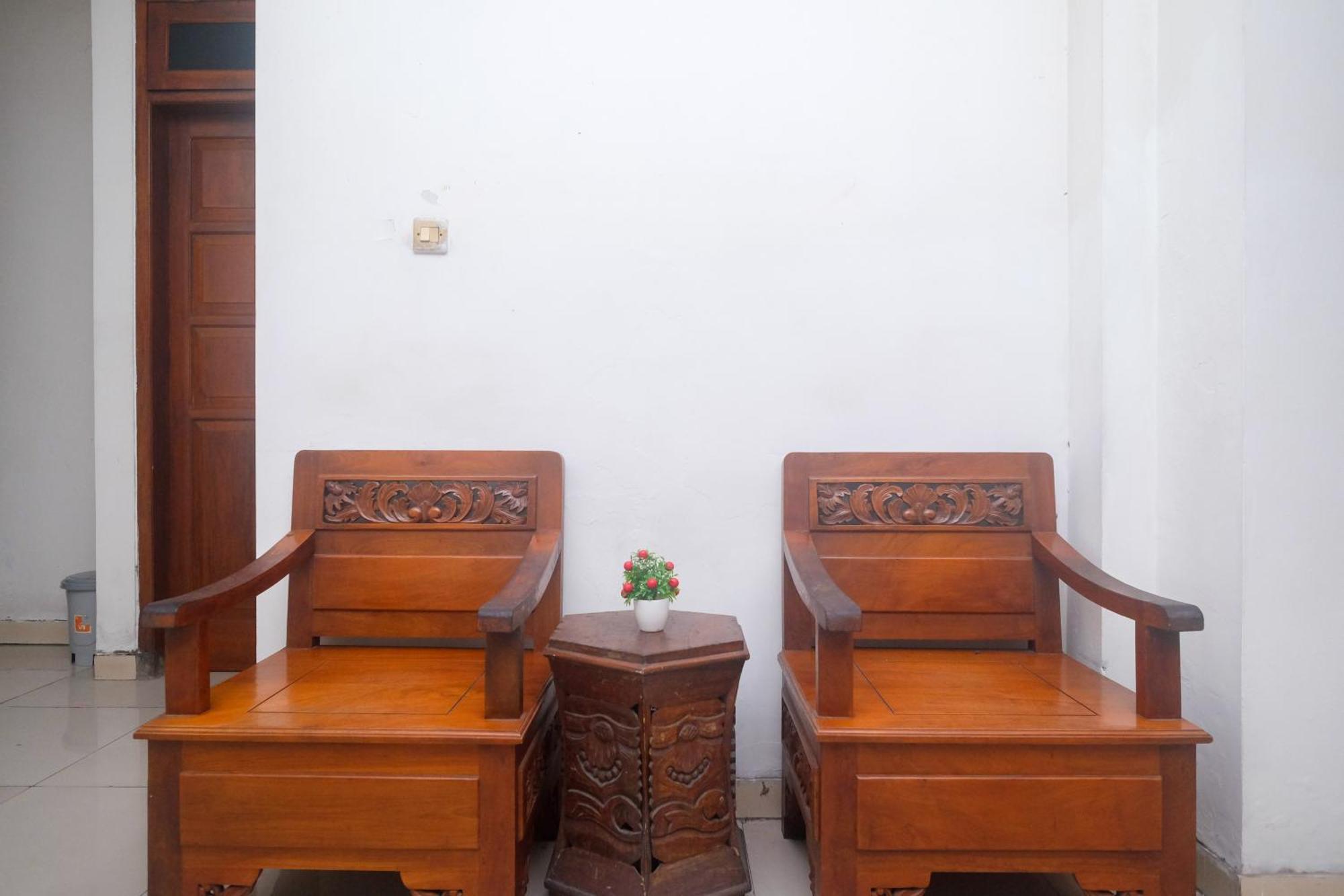 Urbanview Hotel Pondok Anggun Yogyakarta By Reddoorz Maguwo Extérieur photo