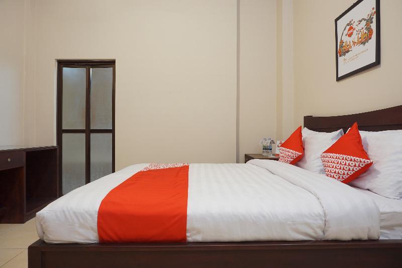 Urbanview Hotel Pondok Anggun Yogyakarta By Reddoorz Maguwo Extérieur photo
